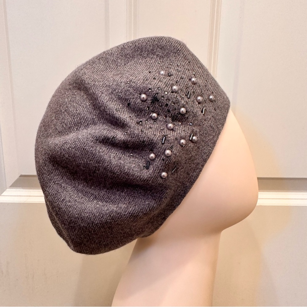 Intrend by Max Mara Beret with Beads Size: OS Fall/Winter/Holiday - Picture 8 of 11